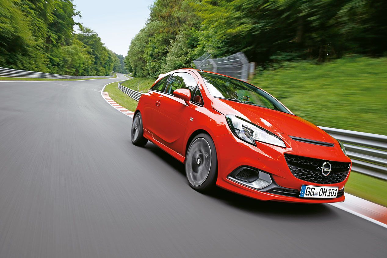 Opel Corsa OPC en Nurburgring