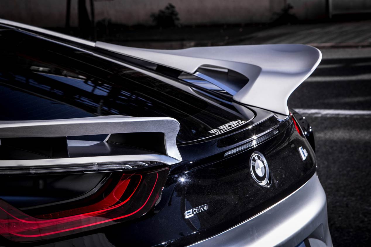 BMW i8 Cyber Edition, tuning futurista