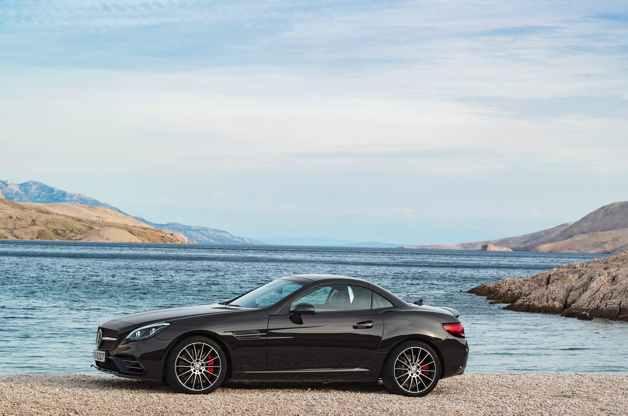 Mercedes–AMG SLC 43 2016, nuevo descapotable con el sello AMG