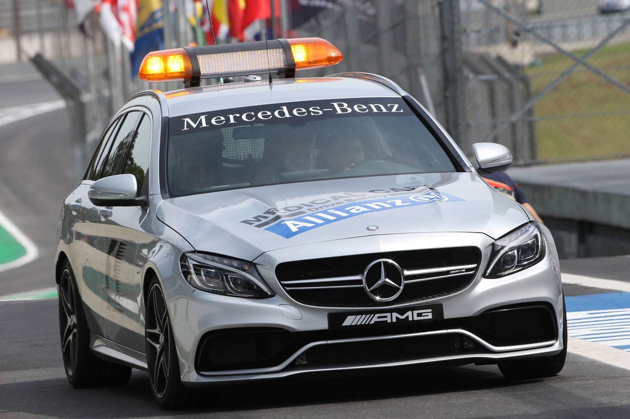 Mercedes y sus Safety Car, 20 años en los circuitos