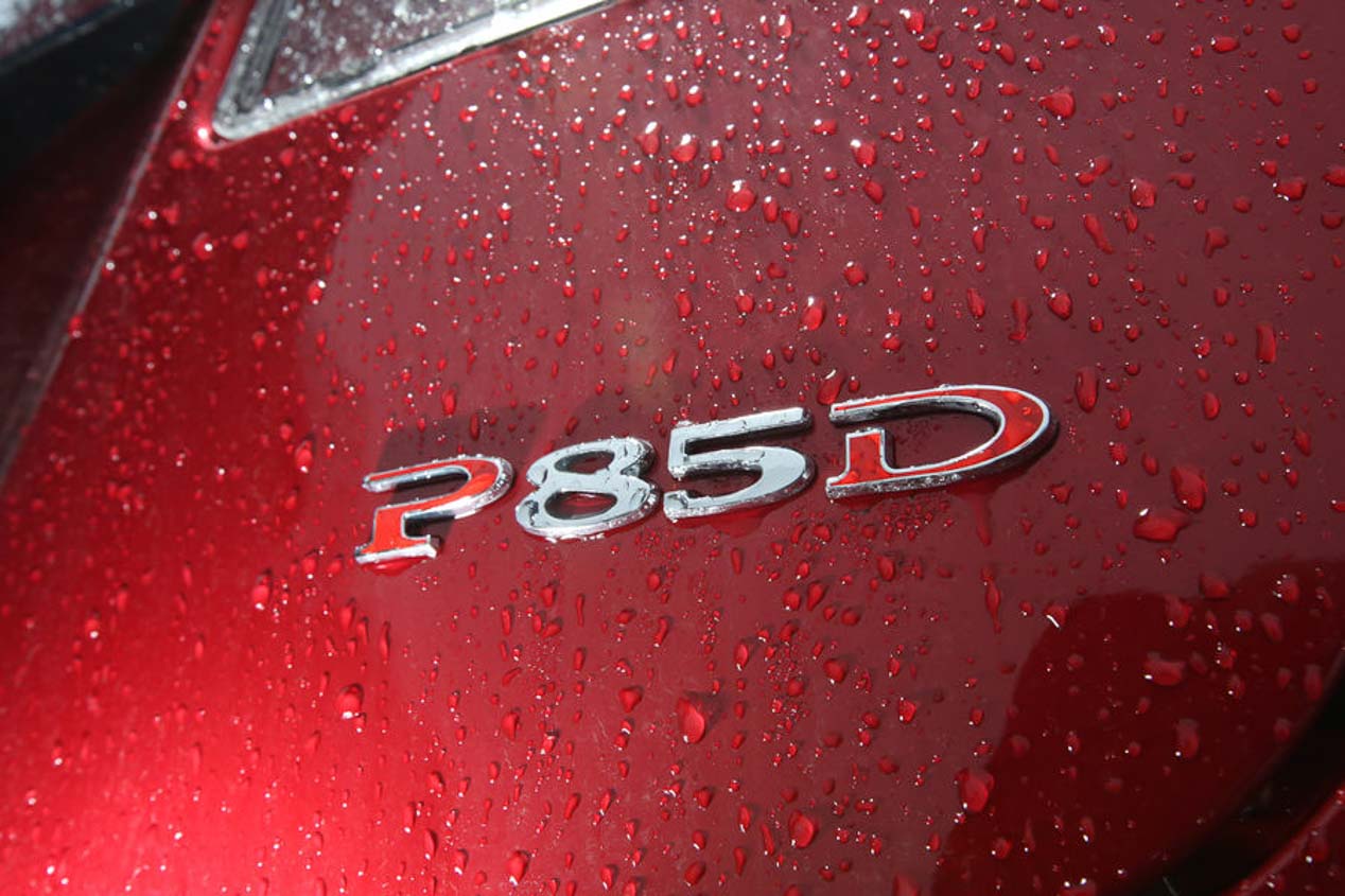 Tesla Model S P85D y Mercedes CLS 63 AMG S: una carrera de aceleración