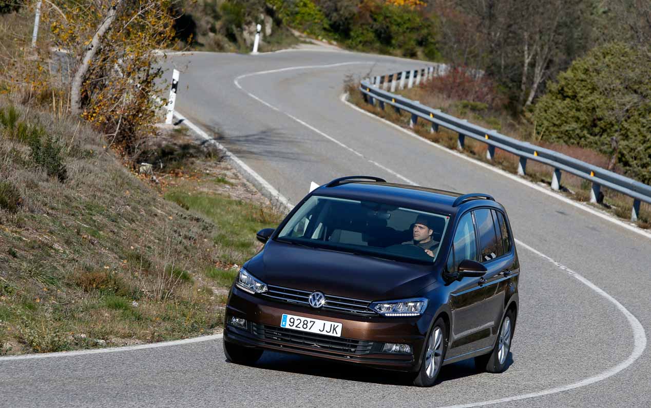 BMW 216d Gran Tourer 7 plazas vs Volkswagen Touran 1.6 TDI/110 CV 7 plazas, en fotos