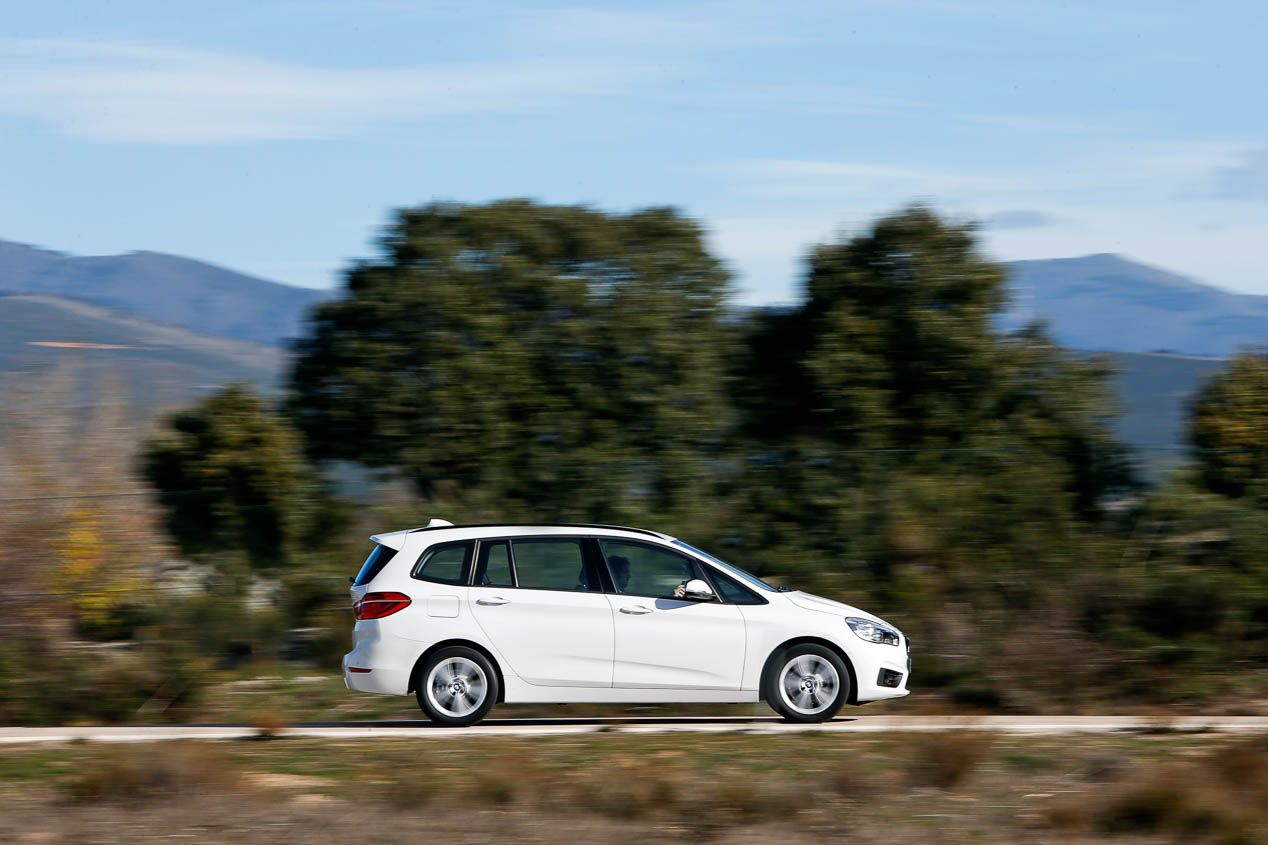 BMW 216d Gran Tourer 7 plazas vs Volkswagen Touran 1.6 TDI/110 CV 7 plazas, en fotos