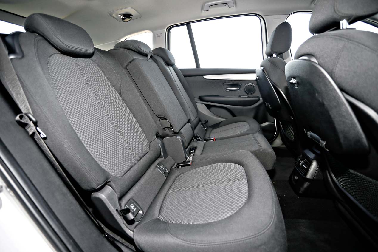 BMW 216d Gran Tourer 7 plazas vs Volkswagen Touran 1.6 TDI/110 CV 7 plazas, en fotos