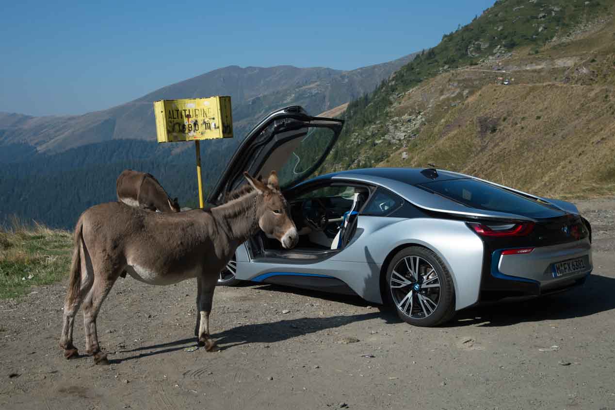 BMW i8, prueba y viaje por Rumanía. Sus fotos