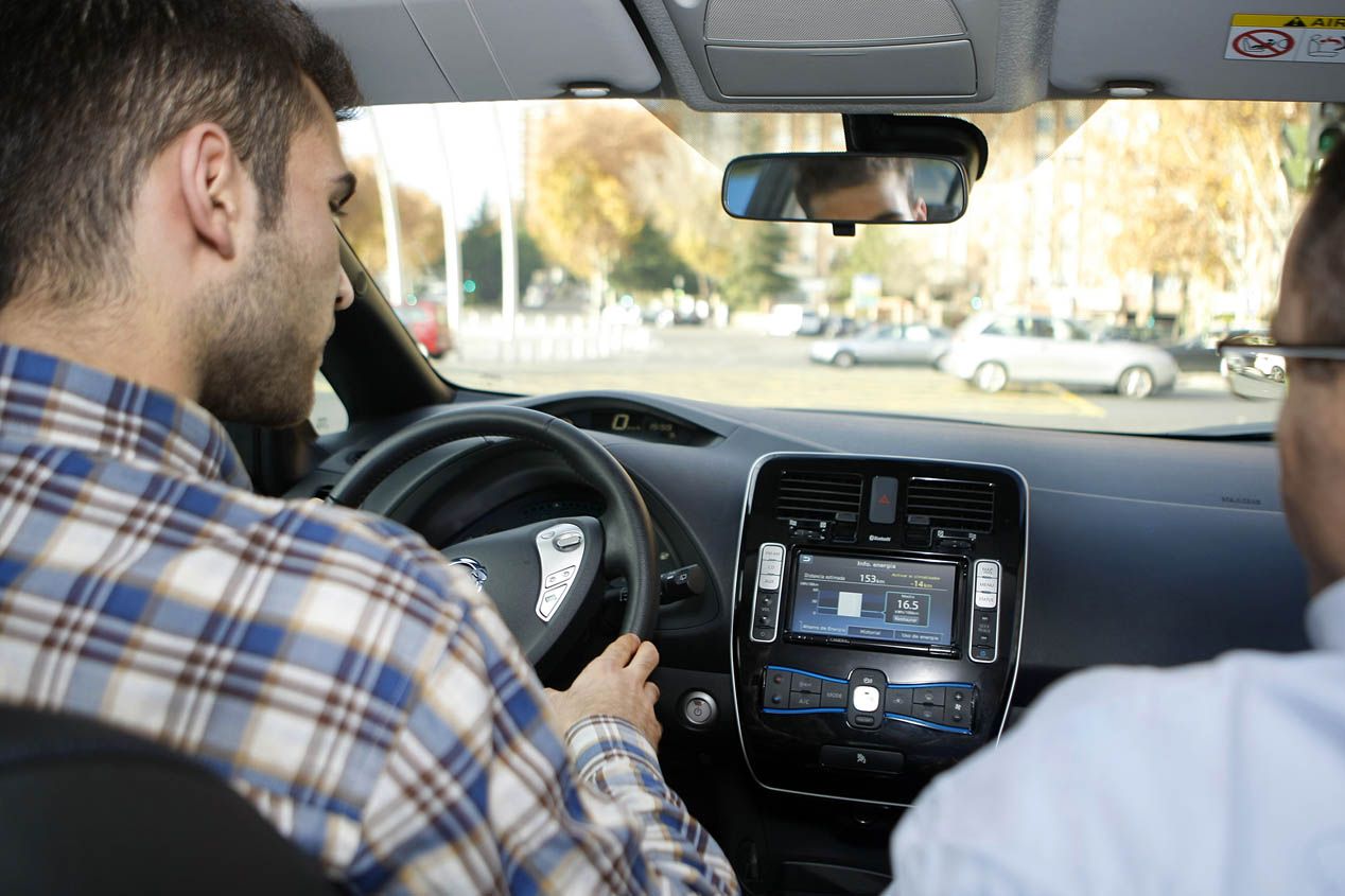 450 personas prueban el Nissan Leaf en Madrid