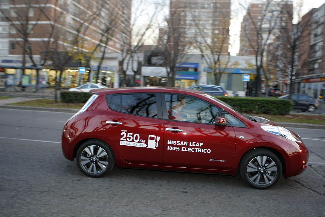 450 personas prueban el Nissan Leaf en Madrid
