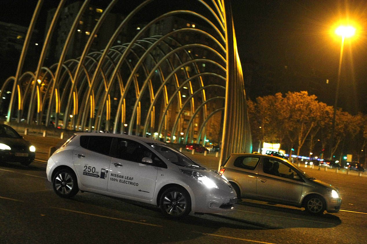450 personas prueban el Nissan Leaf en Madrid