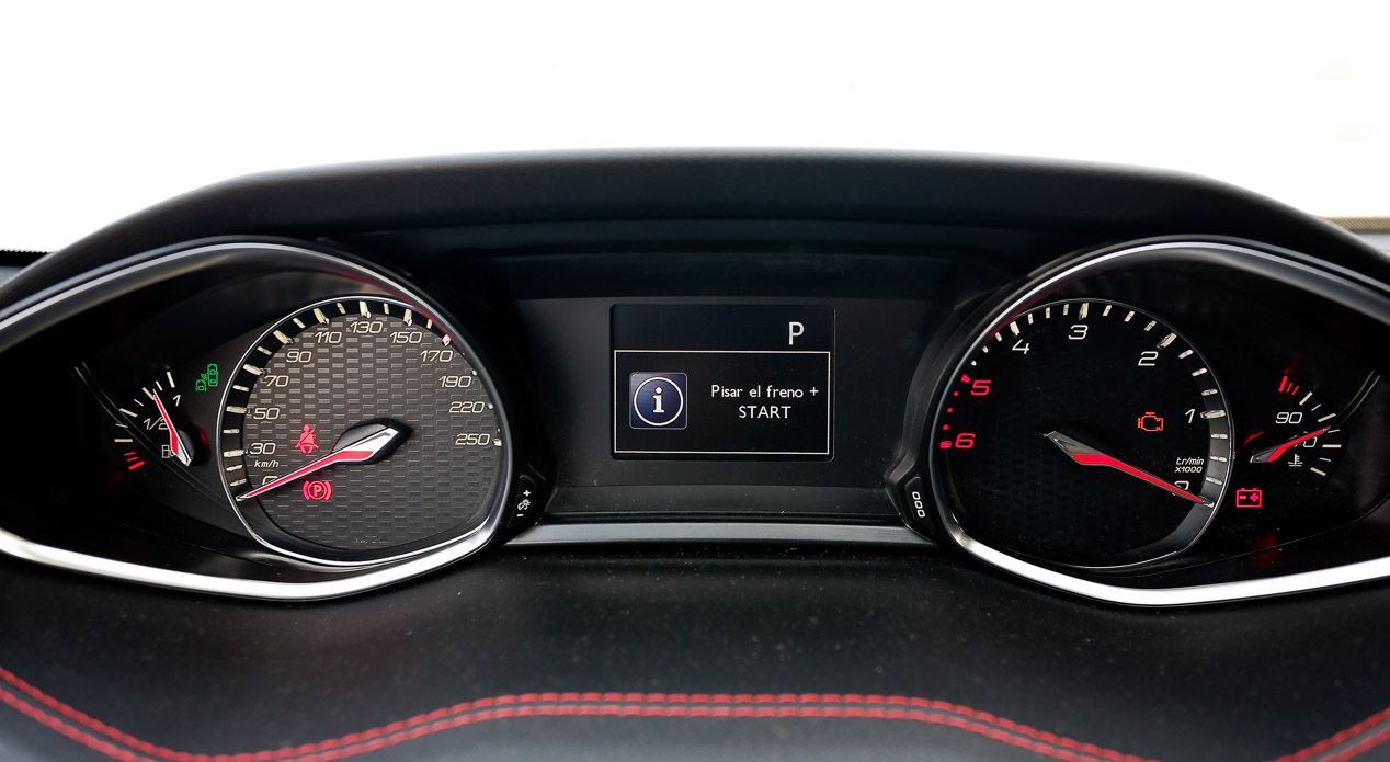 Peugeot 308 GT 2.0 BlueHDI-180 EAT6 vs Seat León FR 2.0 TDI-184, GTI de gasóleo