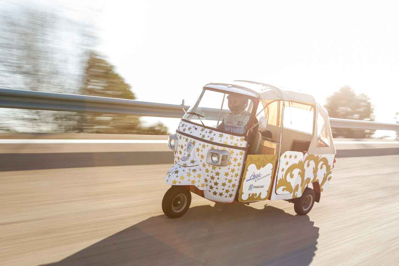 Probamos el Ape Calessino 200, ¡Vaya motocarro!