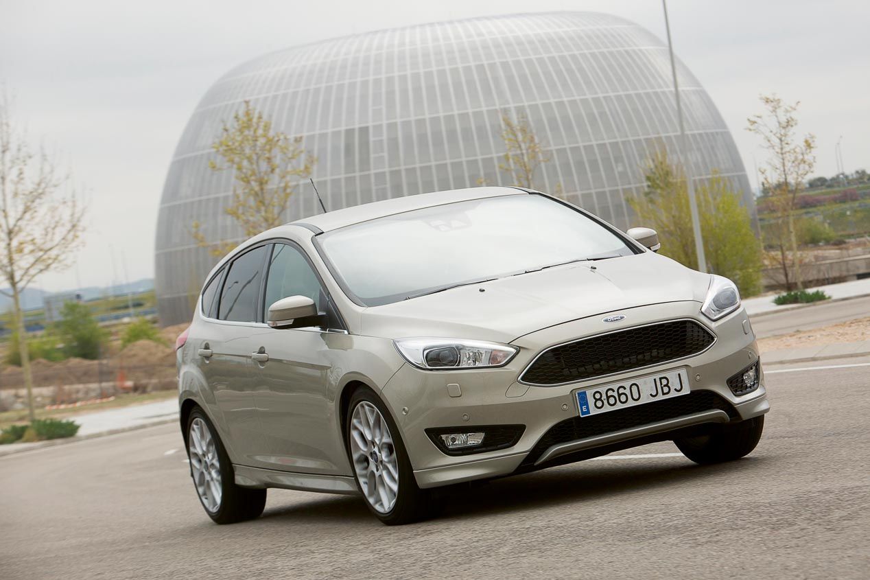 Los 10 coches compactos que menos nos han consumido