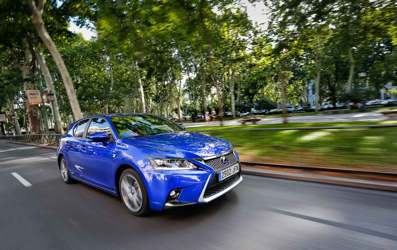 Los 10 coches compactos que menos nos han consumido