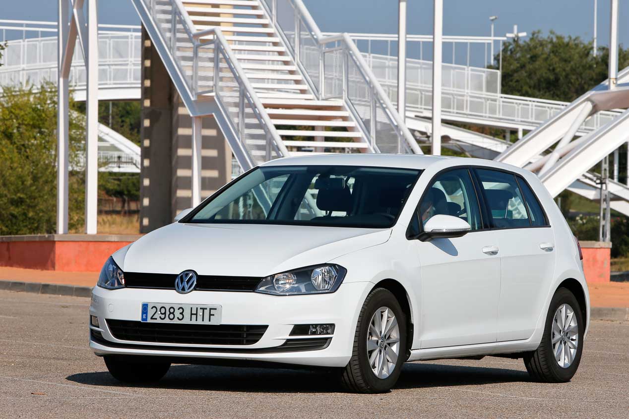 Los 10 coches compactos que menos nos han consumido