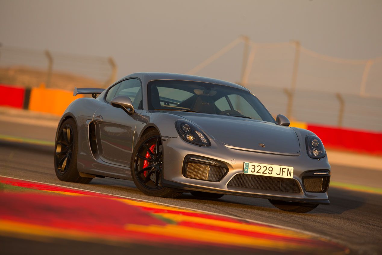 Porsche Cayman GT4