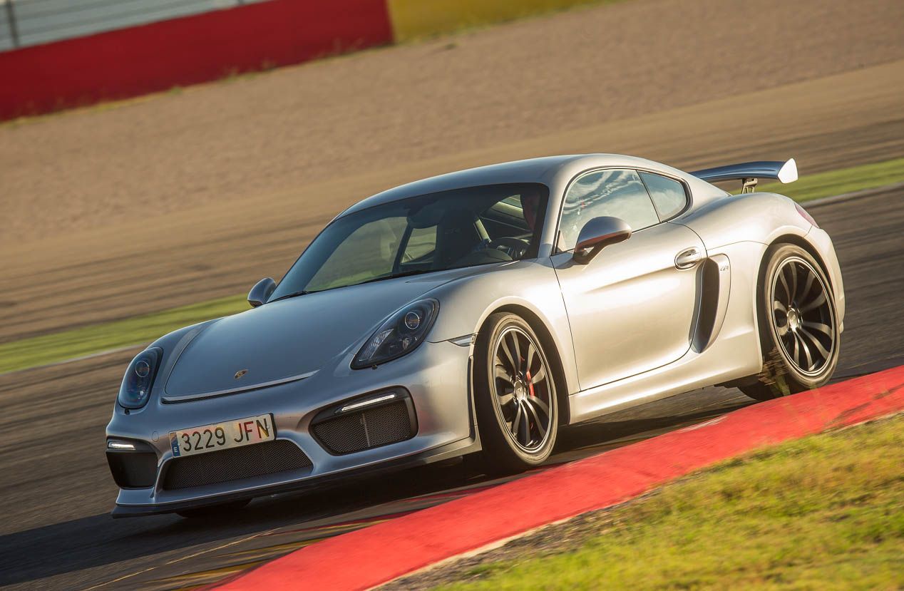 Porsche Cayman GT4