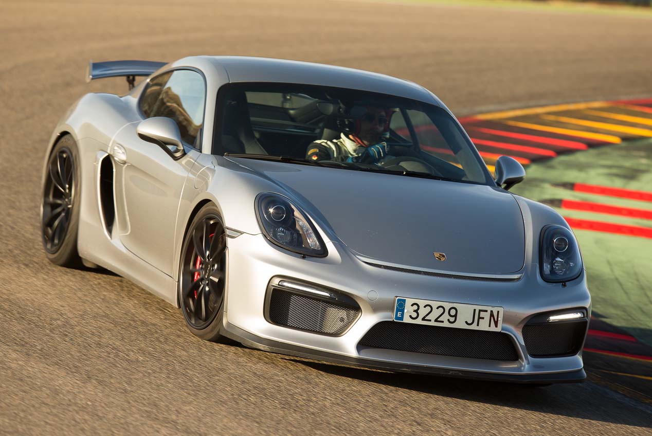 Porsche Cayman GT4