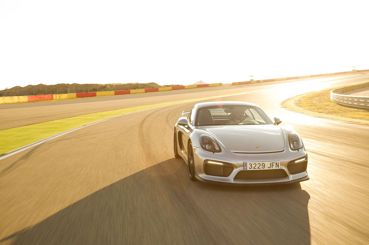 Porsche Cayman GT4