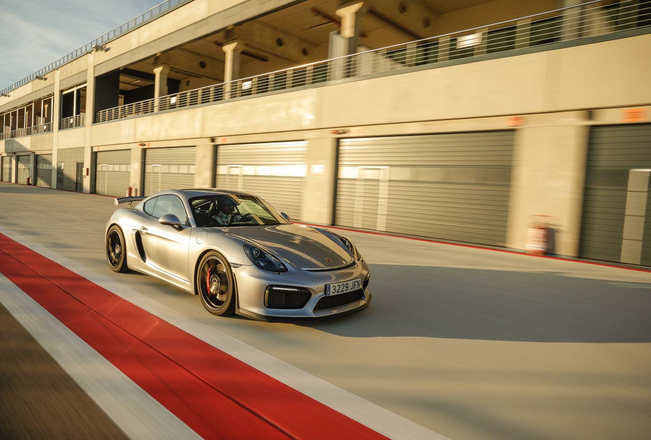 Porsche Cayman GT4