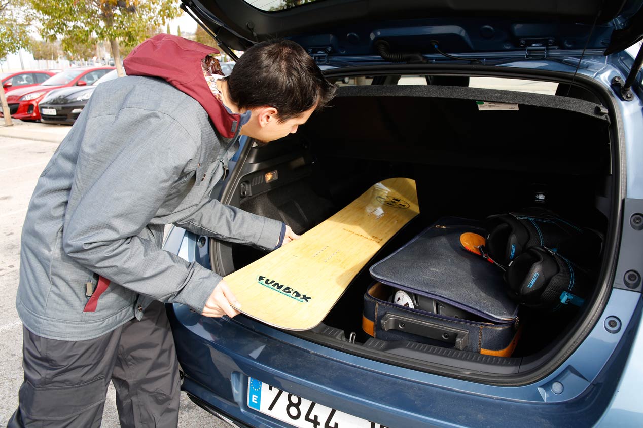 Toyota Auris Hybrid: con tablas y a lo loco