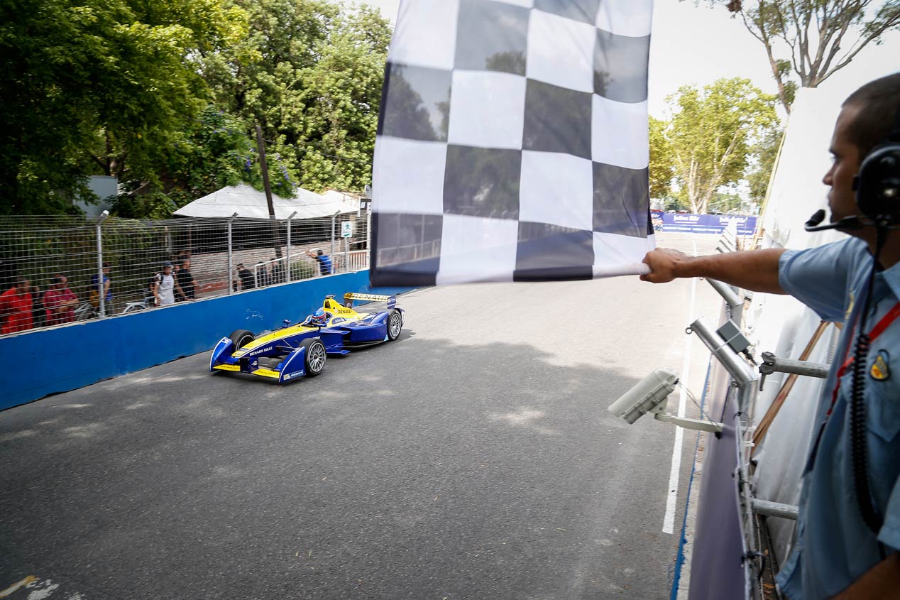 De carreras: Fórmula E y 12 Horas de Bathurst (8 de febrero)
