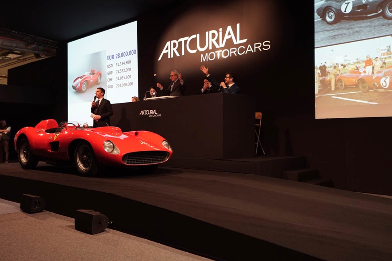 Más de 32 millones de euros por un Ferrari de 1957