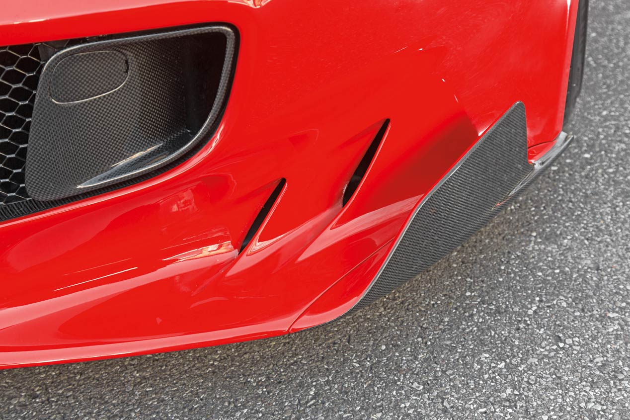 El Ferrari F12 tdf, a prueba