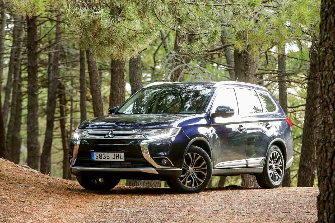 Mitsubishi Outlander 220 DI-D 4WD Aut. 7 plazas, prueba en imágenes