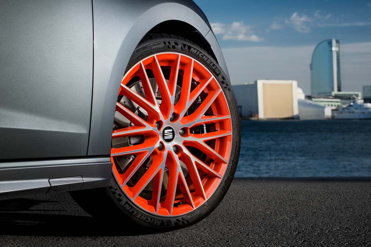 Seat León Cupra 290, las imágenes de la nueva versión deportiva