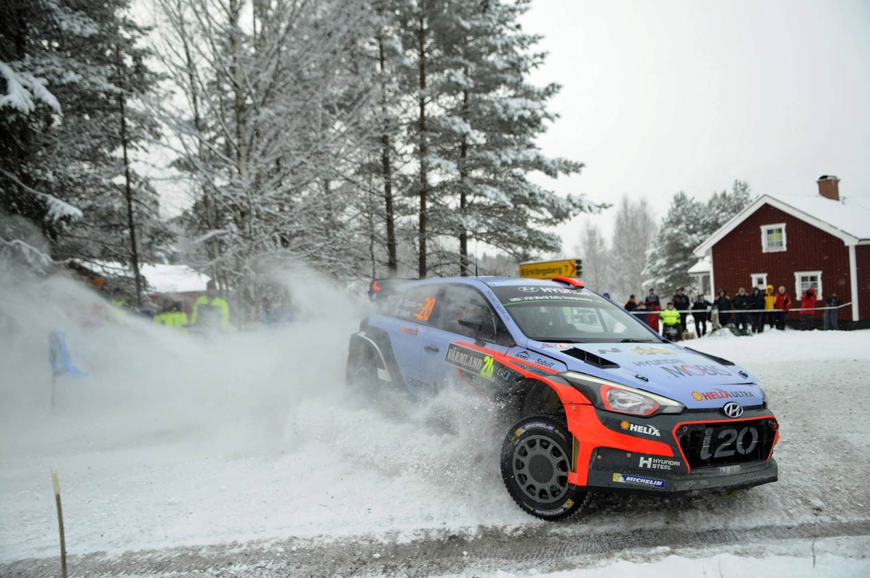 Rallye de Suecia 2016: Ogier, líder de principio a fin