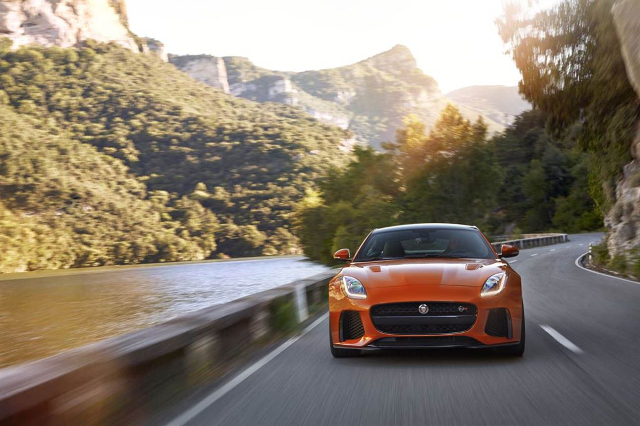 Jaguar F-Type SVR