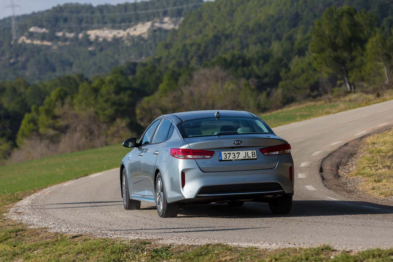 Kia Optima híbrido enchufable, listo para Europa