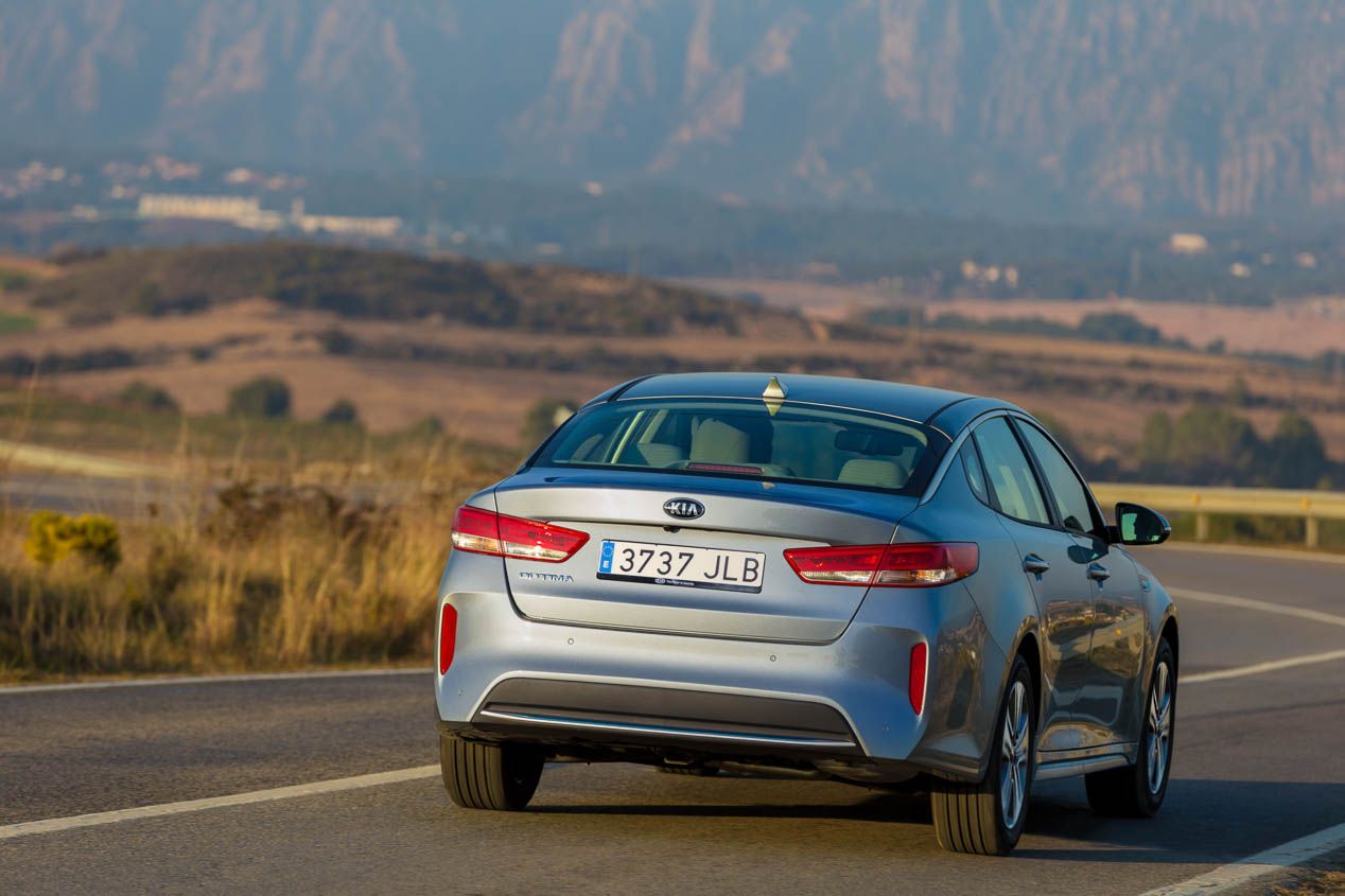 Kia Optima híbrido enchufable, listo para Europa