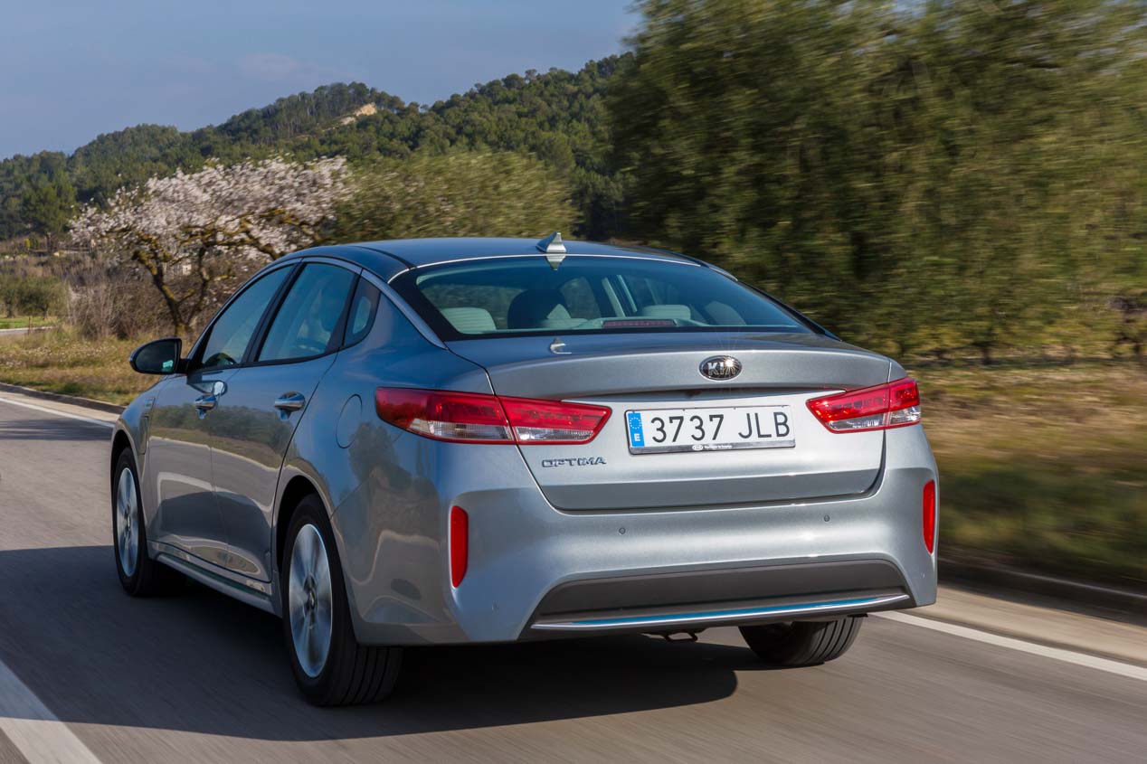 Kia Optima híbrido enchufable, listo para Europa