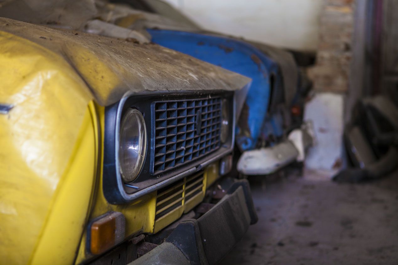 Encontrados coches clásicos Renault en granja danesa
