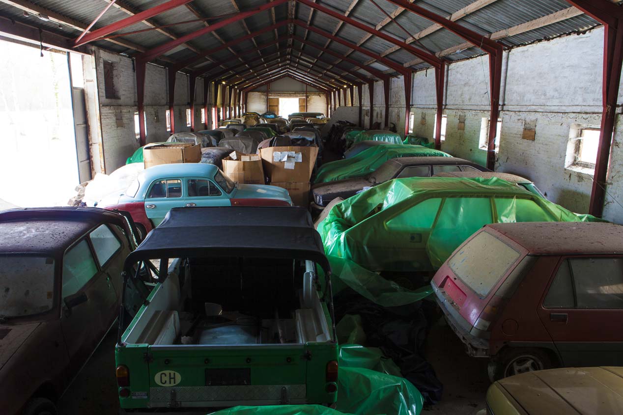 Encontrados coches clásicos Renault en granja danesa