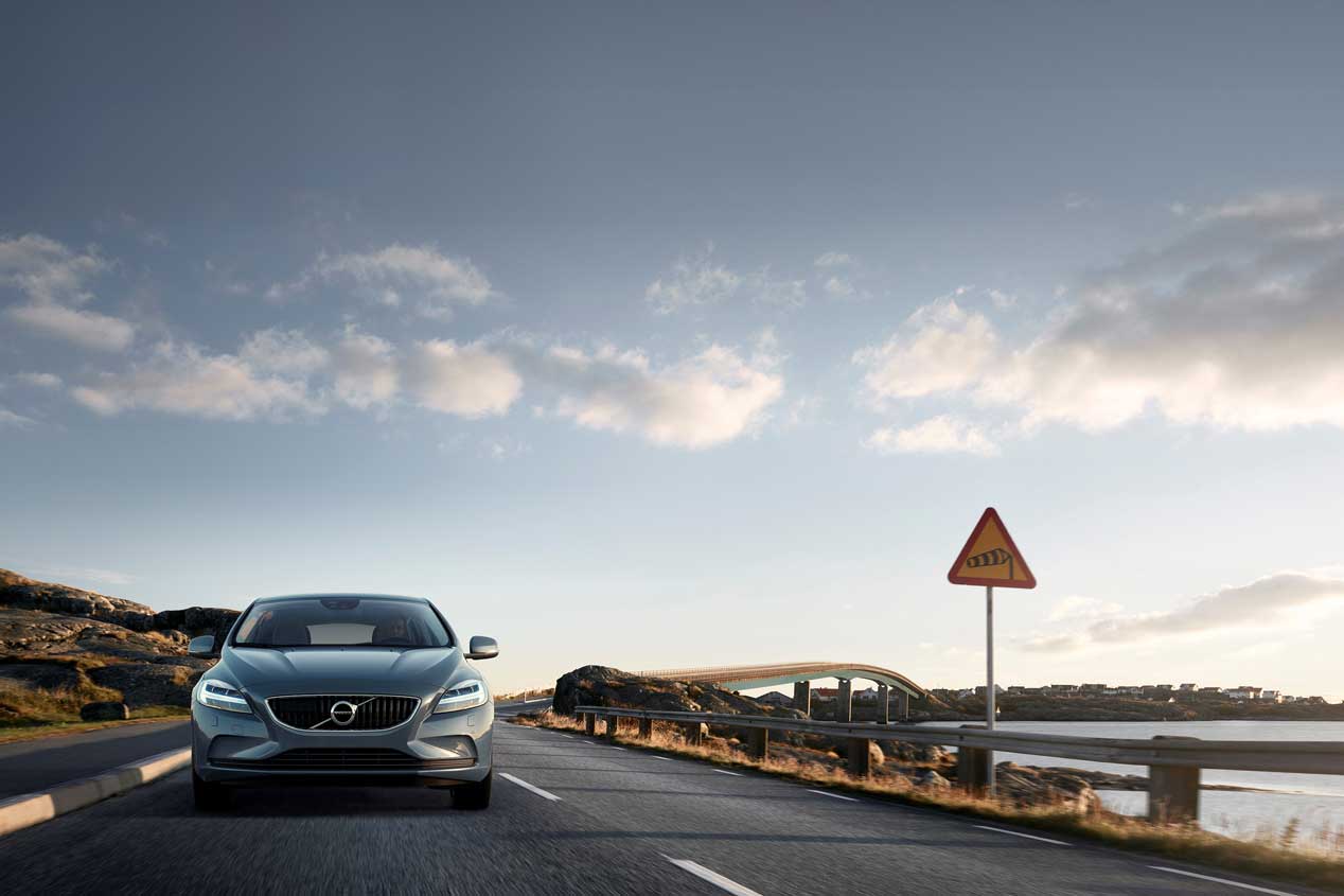 Volvo V40 2016, profunda renovación