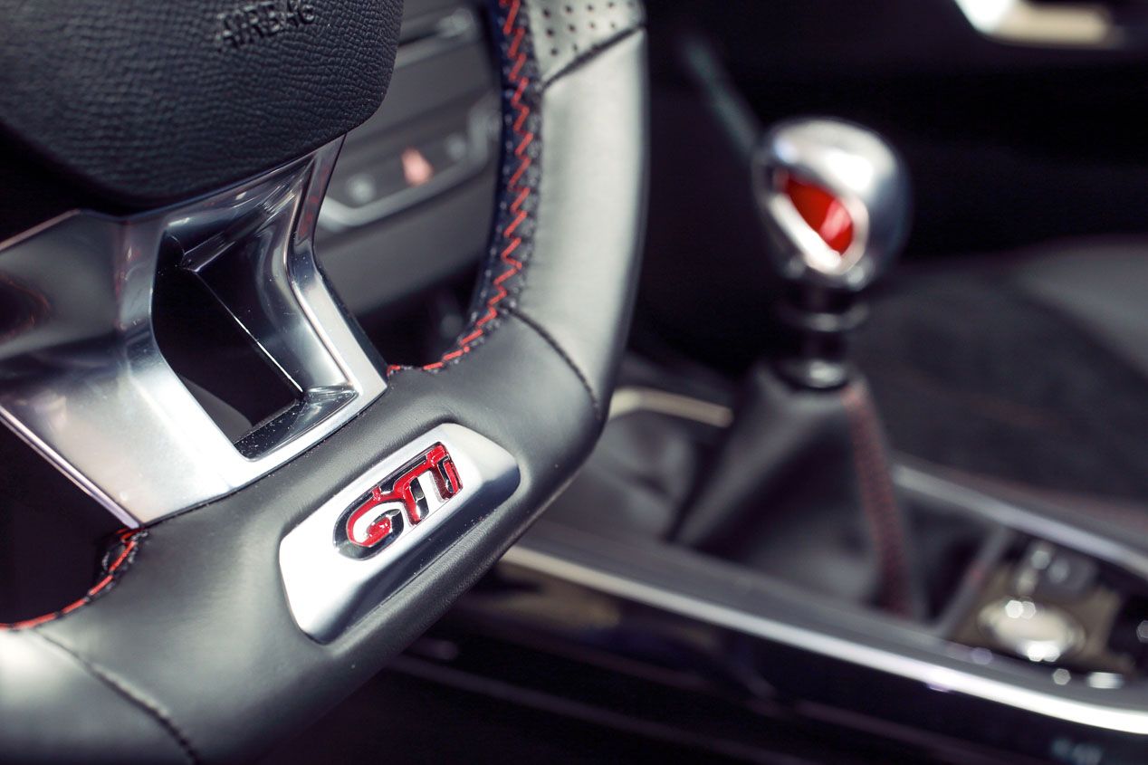 Peugeot 308 GTi, deportivo en su justa medida