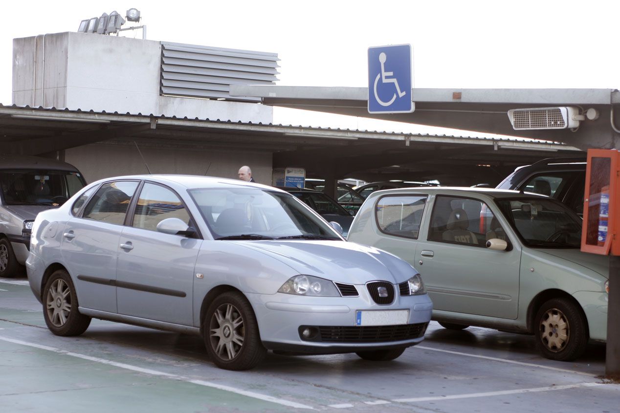 Malos hábitos en un parking