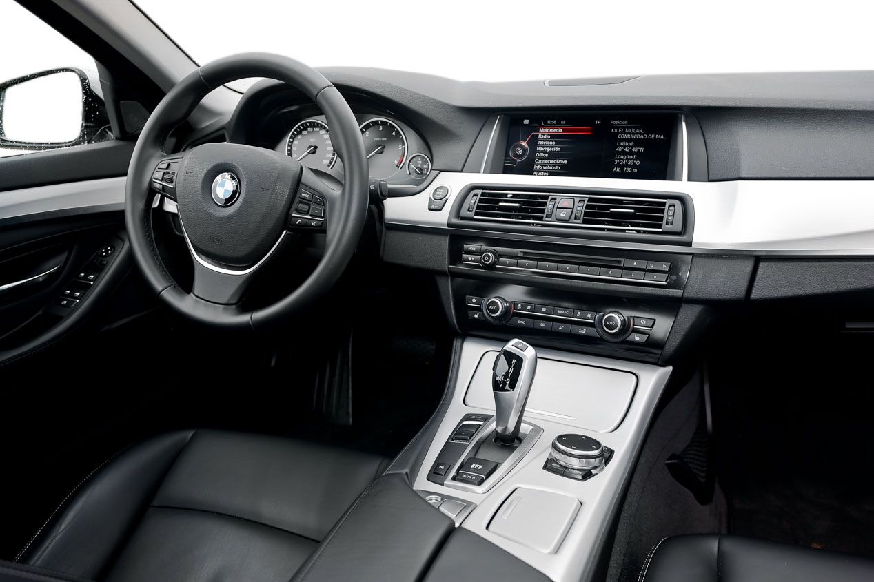 Nuevo Jaguar XF, Audi A6 y BMW Serie 5 y Jaguar XF: comparativa premium