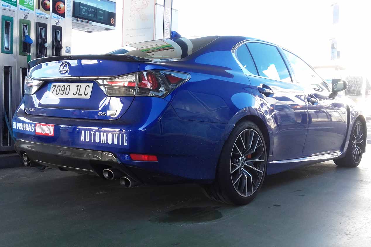 Lexus GS F, a prueba su consumo