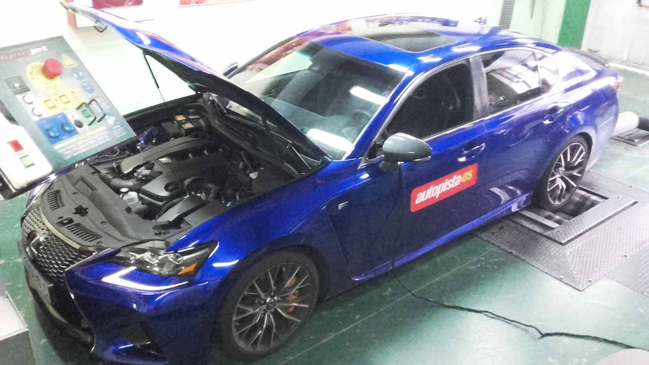 Lexus GS F, a prueba su consumo