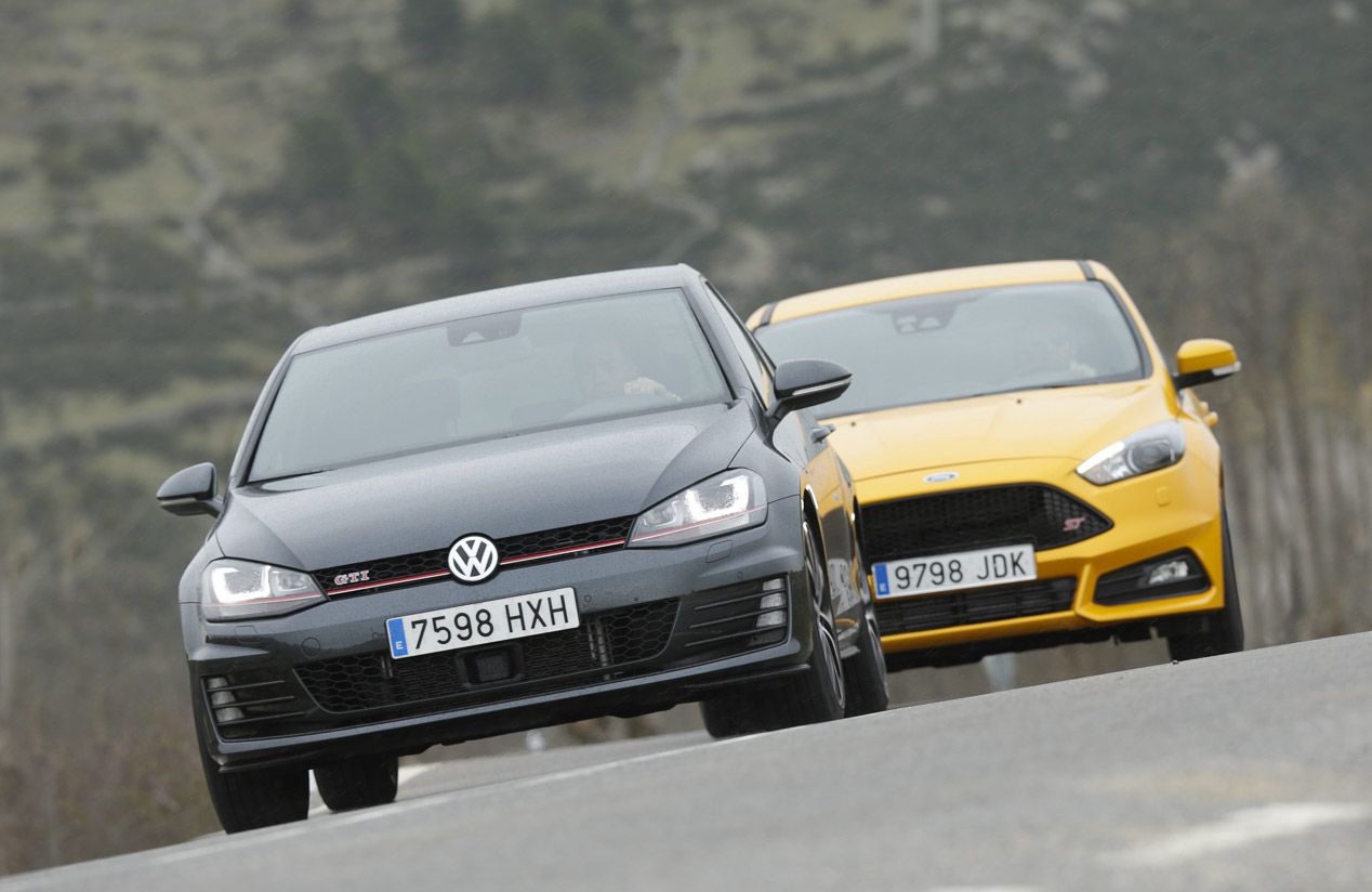Comparativa: Ford Focus ST vs Volkswagen Golf GTI Performance