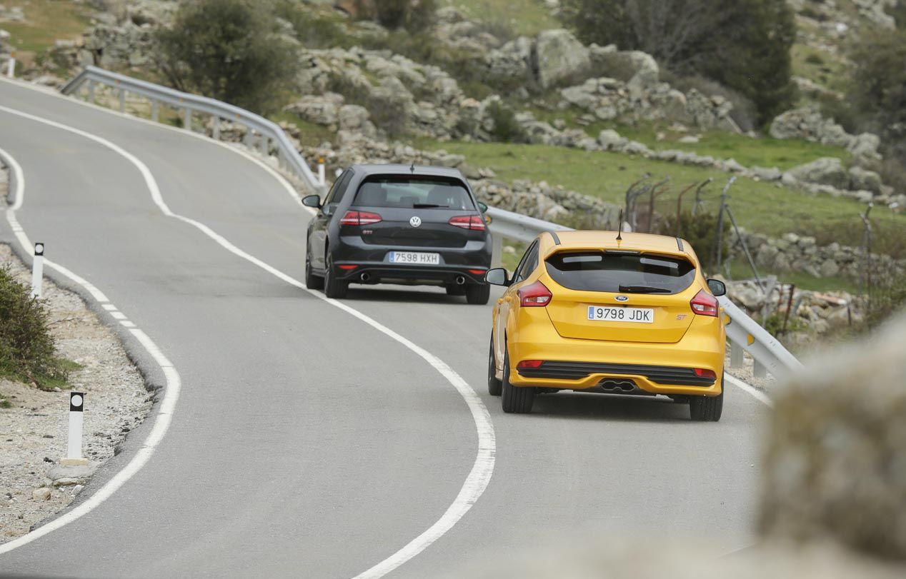 Comparativa: Ford Focus ST vs Volkswagen Golf GTI Performance