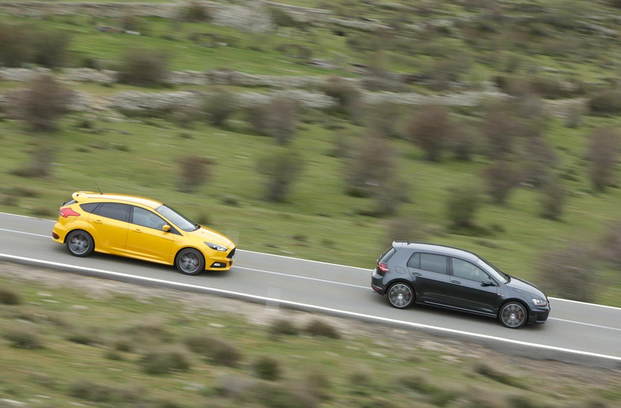 Comparativa: Ford Focus ST vs Volkswagen Golf GTI Performance