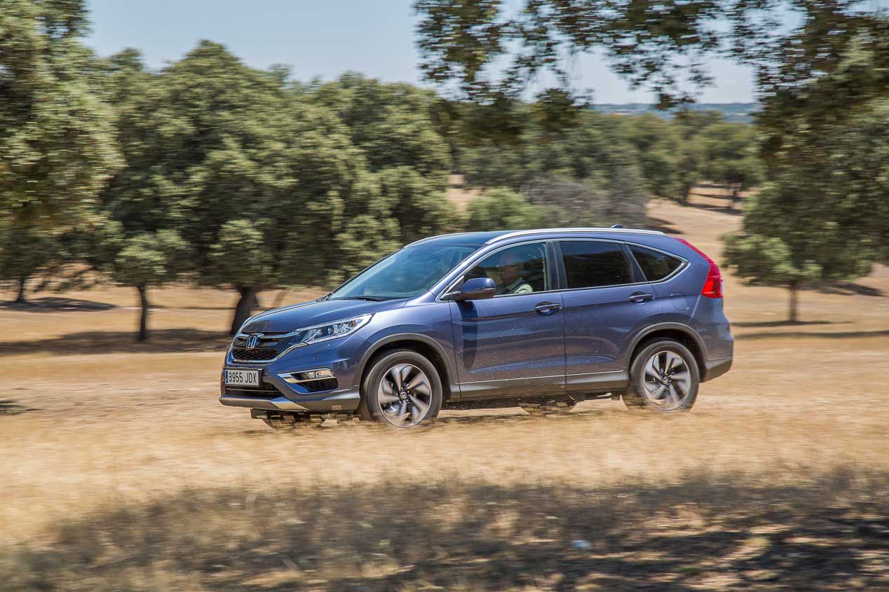 Mitsubishi Outlander & Honda CR-V: duelo de SUV japoneses