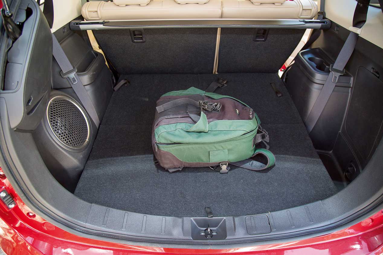 Mitsubishi Outlander & Honda CR-V: duelo de SUV japoneses