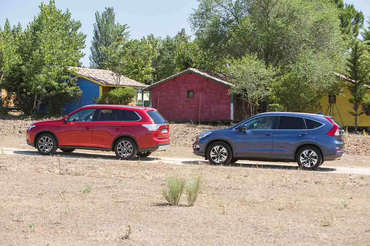 Mitsubishi Outlander & Honda CR-V: duelo de SUV japoneses
