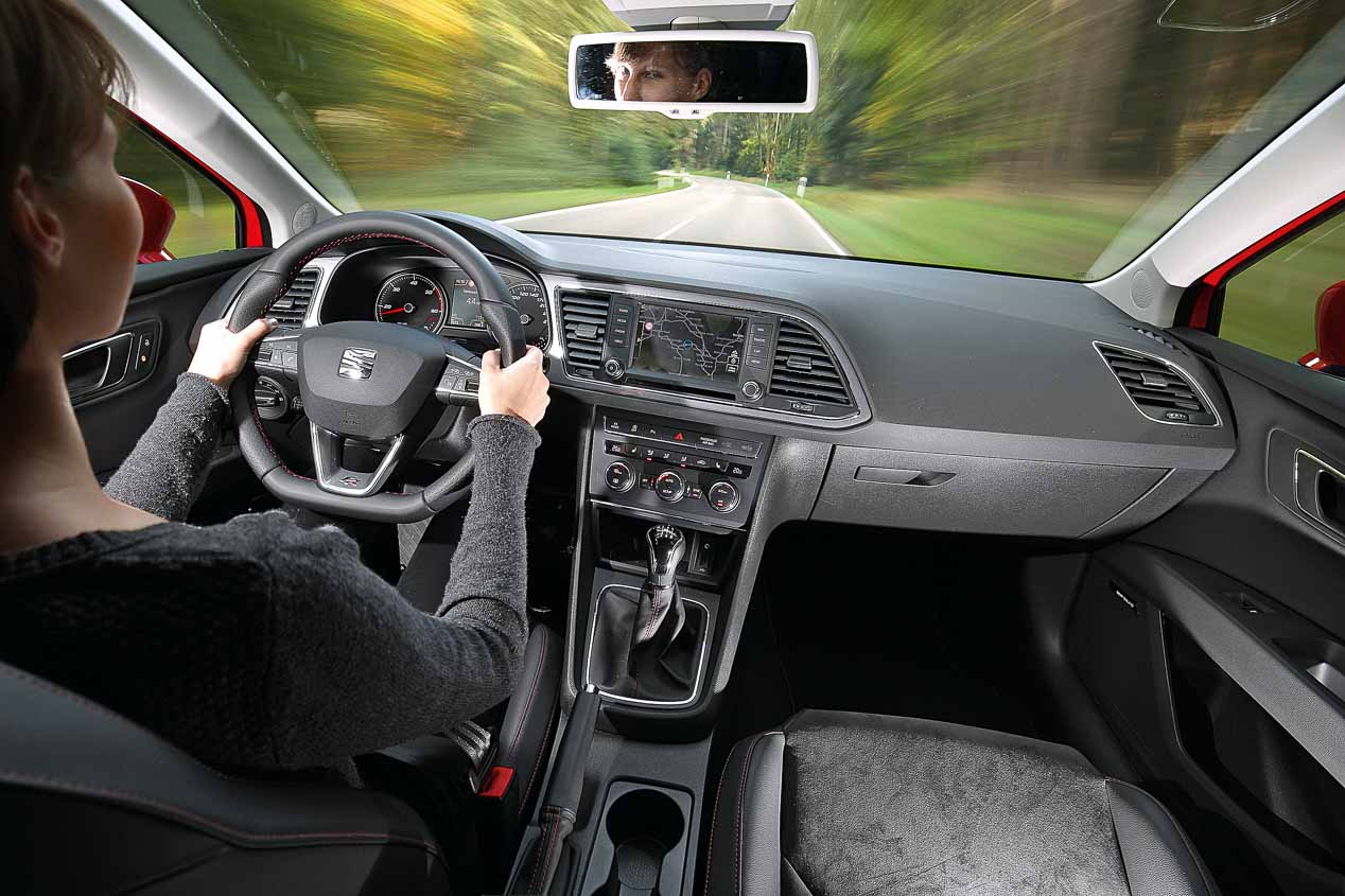 Opel Astra, Ford Focus, Peugeot 308 y Seat León: ¿cuál es mejor?