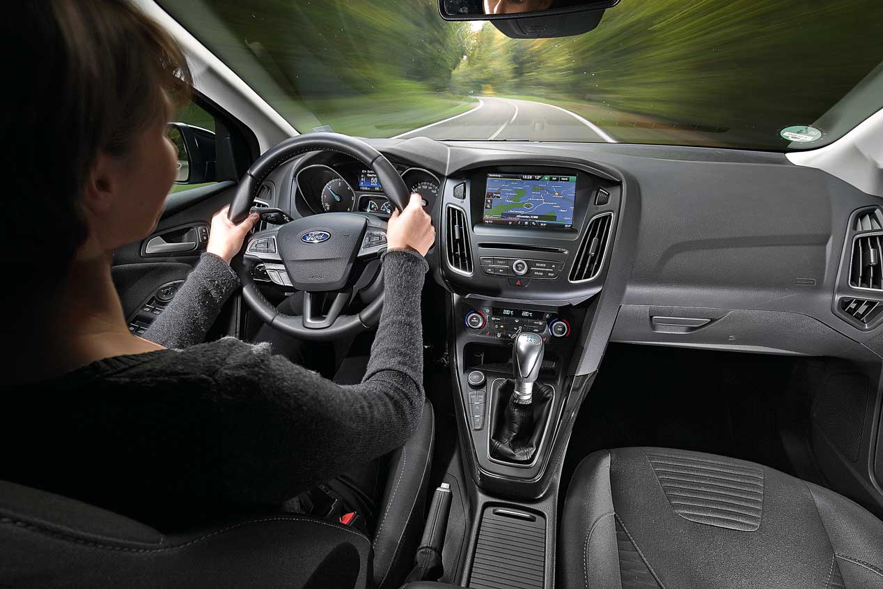 Opel Astra, Ford Focus, Peugeot 308 y Seat León: ¿cuál es mejor?