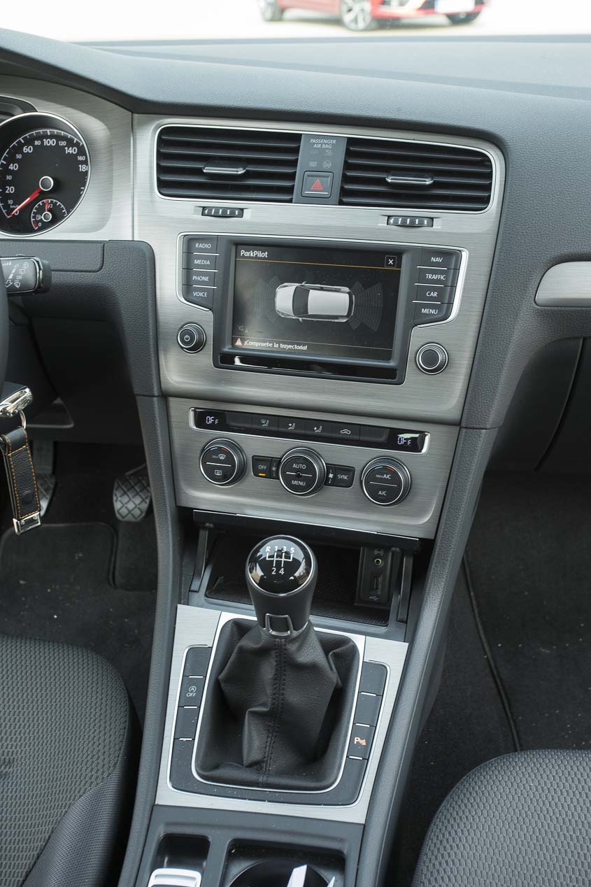 Comparamos el Renault Mégane 1.5 dCi frente al VW Golf 1.6 TDi